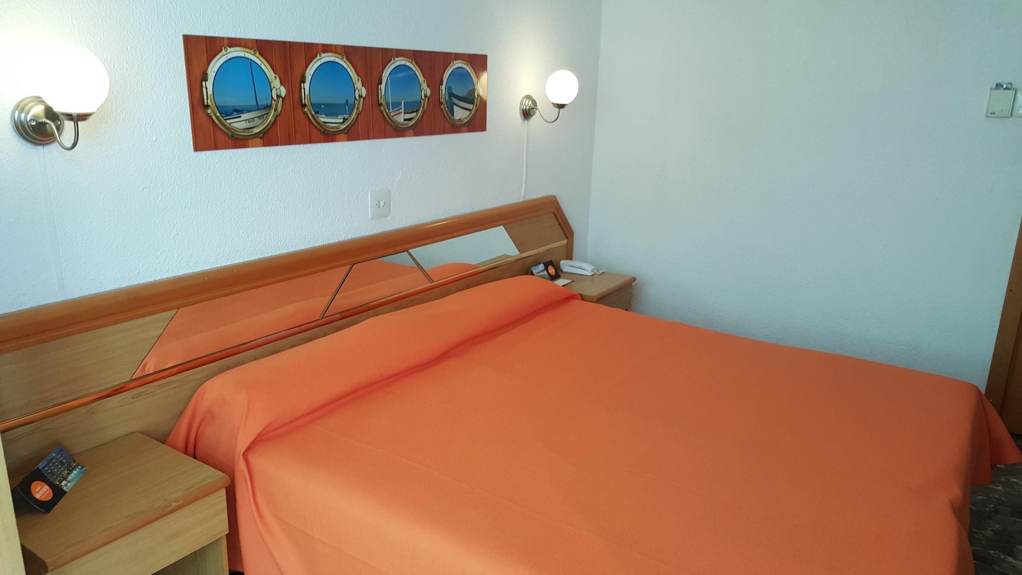 Hotel Fragata Калелья Экстерьер фото