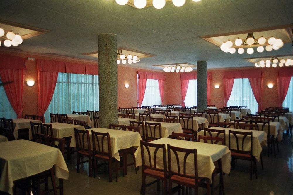 Hotel Fragata Калелья Экстерьер фото