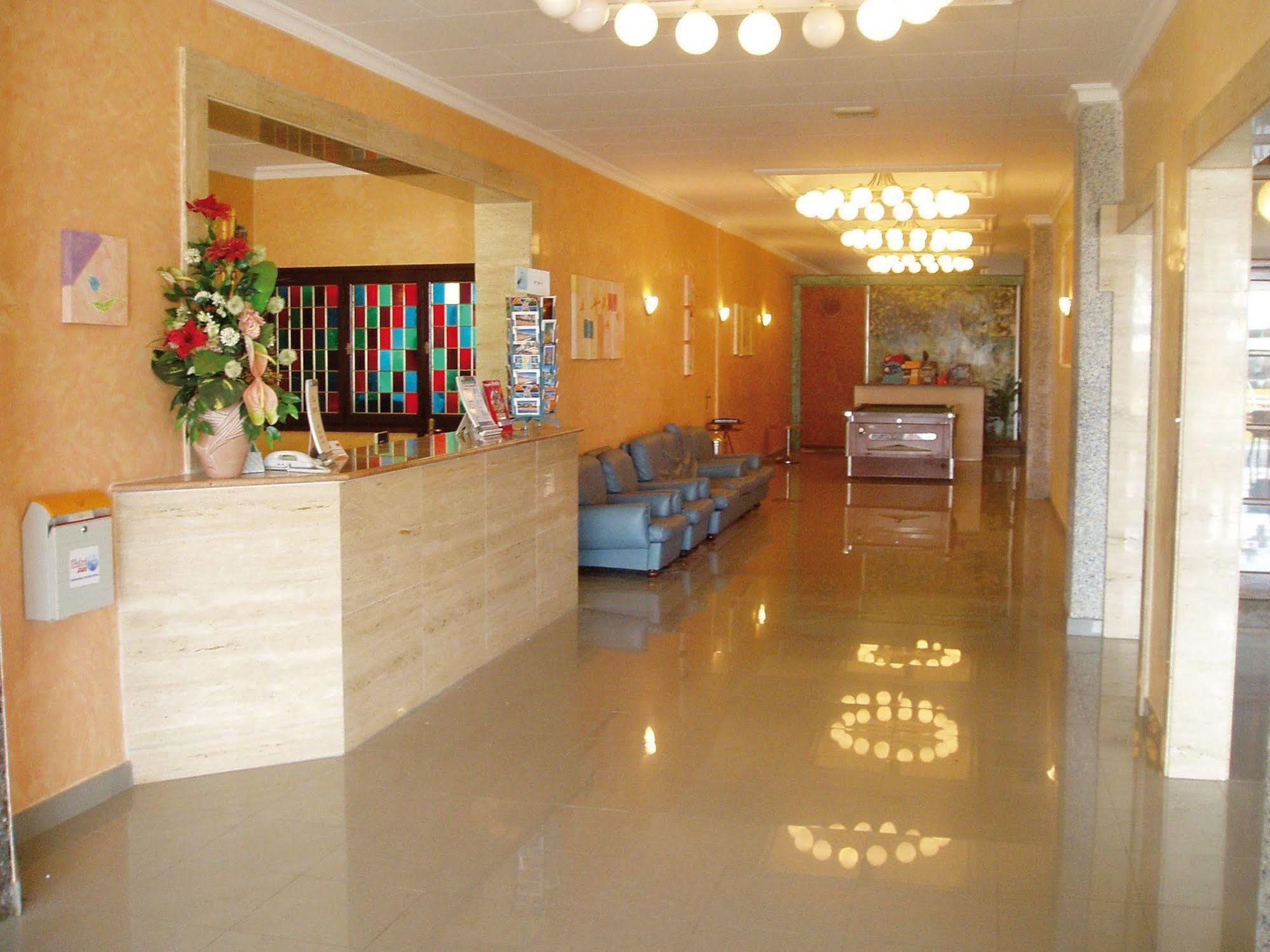 Hotel Fragata Калелья Экстерьер фото